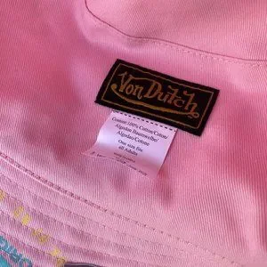 Von Dutch | Accessories | Nwt Von Dutch Pink All Over Logo  display picture 1